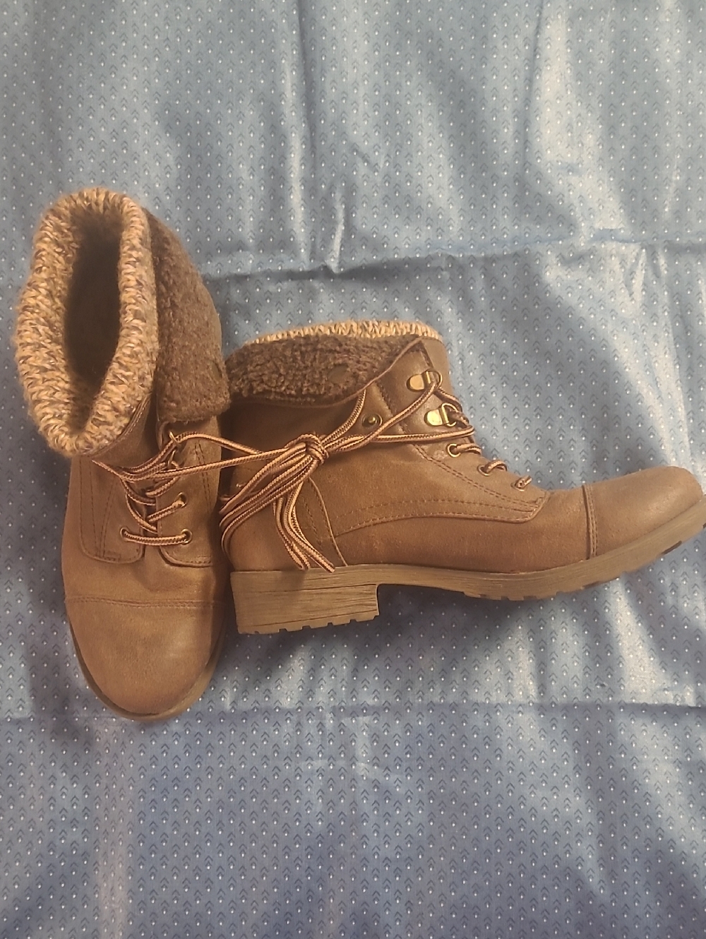 White Mountain Brown Lace-Up Faux Fur Trim Ankle Boots